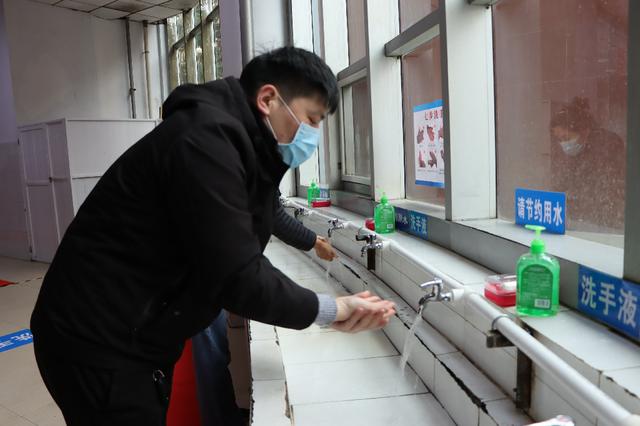 市教育局對南陽一中、南陽五中高三開學準備工作開展檢查驗收